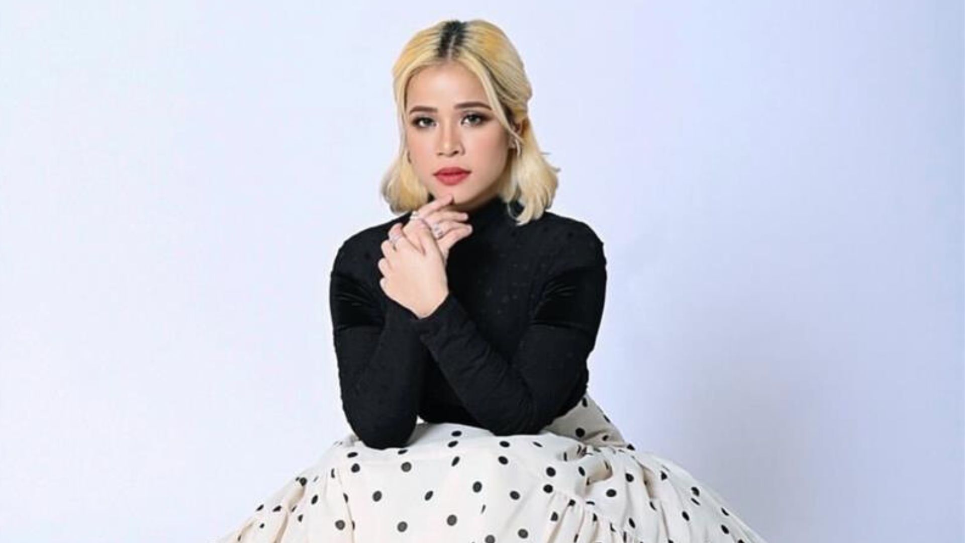 Klarisse Drops Comeback Single “Dito Ka Lang, Wag Kang Lalayo”